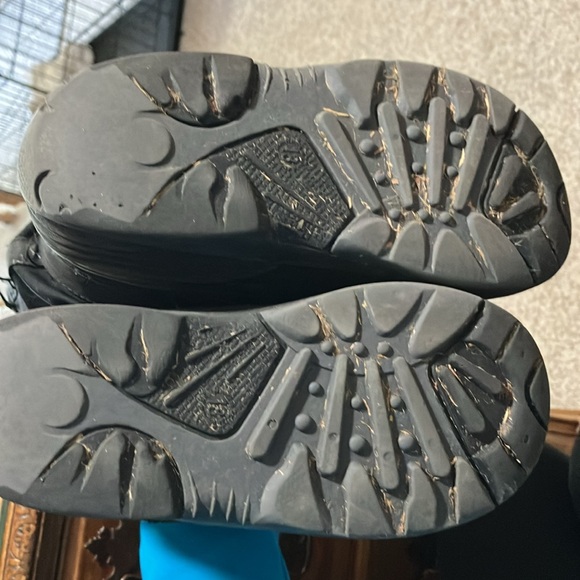 Kids Kamik winter boots - Picture 3 of 3